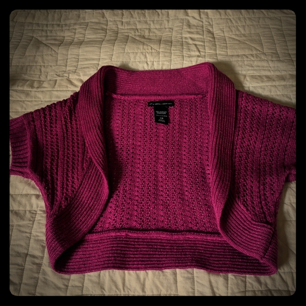 Pink knit crop shrug